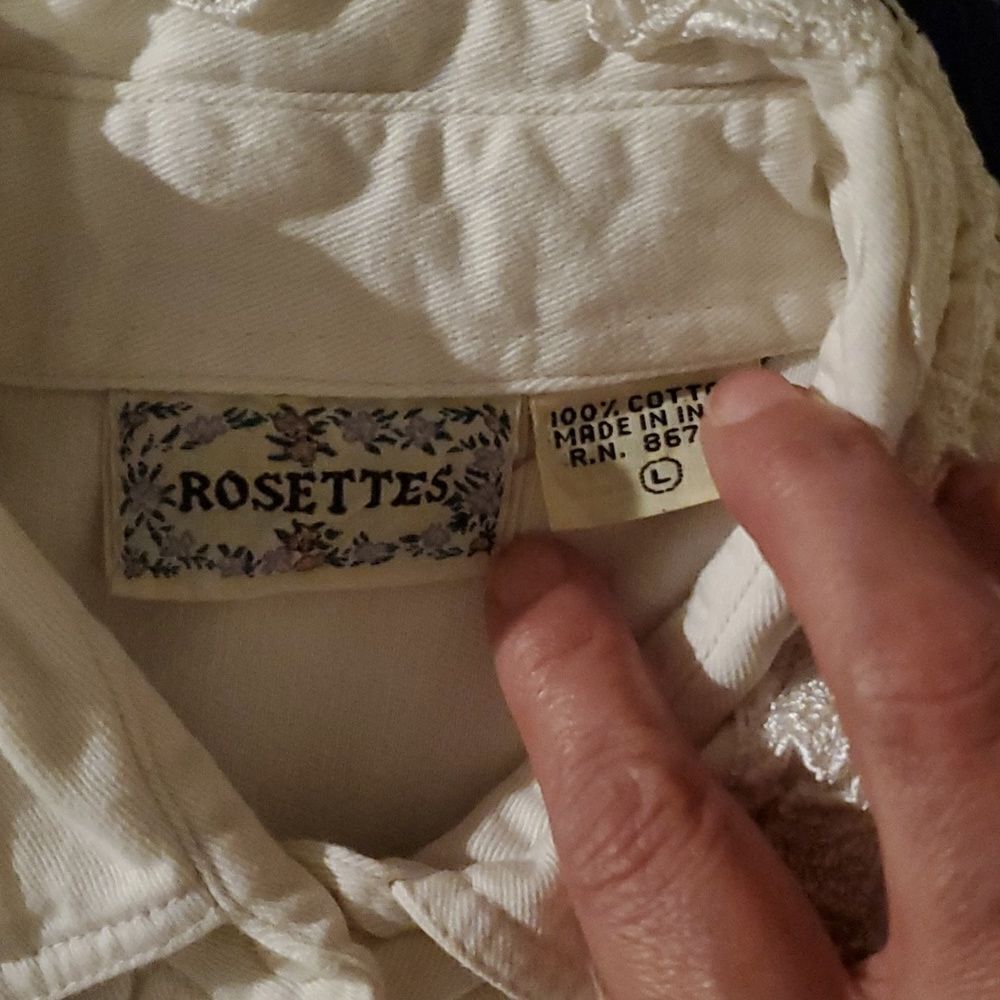 ROSETTES VINTAGE  Button Up - Picture 2 of 7